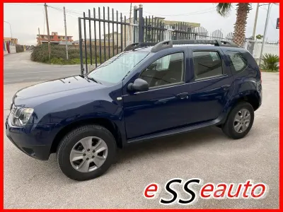 Usata Dacia Duster Lauréate 109 CV (80 kW) 2015 Bluazzurro SUV