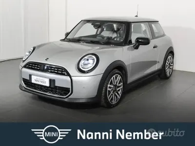 Begagnad Mini Cooper Classic 156 HK (114 kW) 2024 Grå Halvkombi