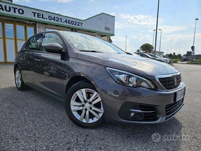 Begagnad Peugeot 308 Active 131 HK (96 kW) 2021 Grå Sedan