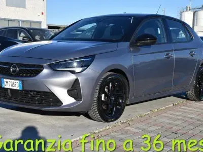 Usata Opel Corsa GS Line 102 CV (75 kW) 2022 Grigio Utilitaria