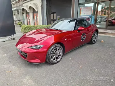 Nuova Mazda MX5 Exclusive-Line 132 CV (97 kW) 2025 Rosso Cabrio