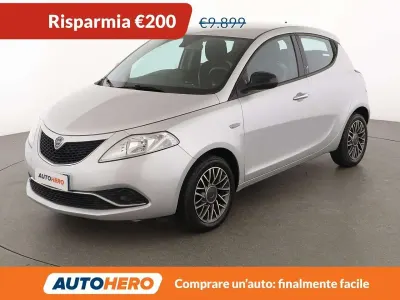 Usata Lancia Ypsilon Gold 69 CV (50 kW) 2016 Grigio Utilitaria