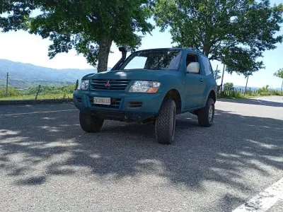 Usata Mitsubishi Pajero 100 CV (73 kW) 2000 SUV