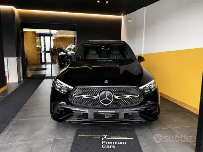 Usata Mercedes GLC220 AMG line 197 CV (144 kW) 2023 Nero SUV