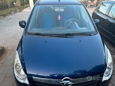 Usata Opel Agila 86 CV (63 kW) 2009 Blu Utilitaria
