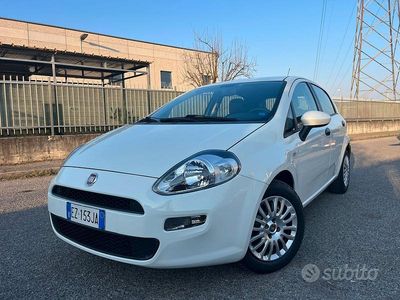 Usata Fiat Punto 78 CV (57 kW) 2015 Bianco Utilitaria
