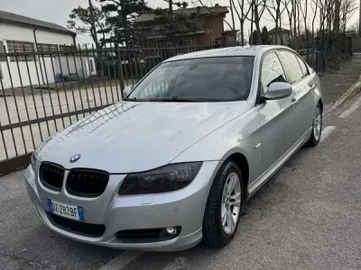 Usata BMW 320 177 CV (130 kW) 2010 Berlina