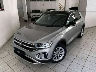 Begagnad VW T-Roc Style 116 HK (85 kW) 2022 Grå SUV