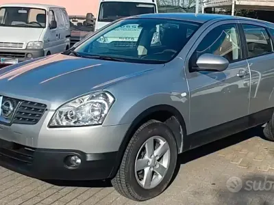 Usata Nissan Qashqai Acenta 150 CV (110 kW) 2008 Grigio SUV