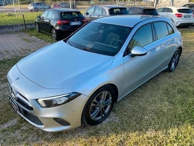 Usata Mercedes A180 Executive 117 CV (86 kW) 2019 Grigio Berlina