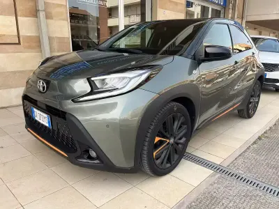 Usata Toyota Aygo X Limited 72 CV (52 kW) 2022 Verde SUV
