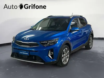 Usata Kia Stonic Style 101 CV (74 kW) 2023 Blu/azzurro SUV