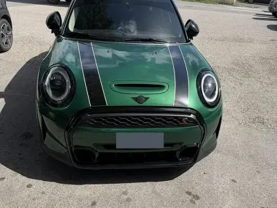 Usata Mini Cooper S 178 CV (130 kW) 2022 Verde Utilitaria