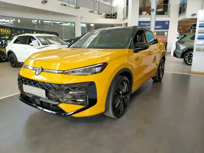 Nuova VW T-Roc R-line 150 CV (110 kW) 2026 Giallo SUV