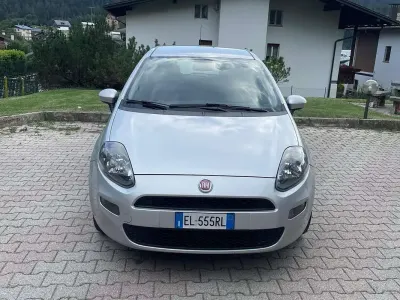 Usata Fiat Grande Punto S 69 CV (50 kW) 2012 Grigio Utilitaria