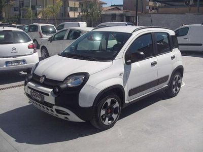 Usata Fiat Panda Cross Cross 69 CV (50 kW) 2021 Bianco Utilitaria