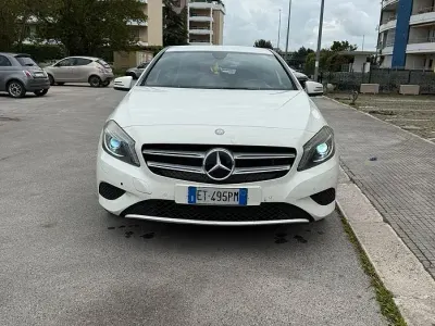 Usata Mercedes A200 136 CV (100 kW) 2014 Bianco Utilitaria
