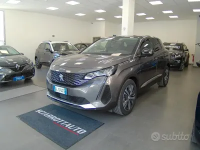 Usata Peugeot 3008 Allure 131 CV (96 kW) 2022 Grigio SUV