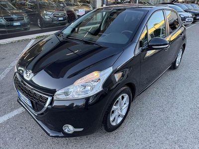 Usata Peugeot 208 Allure 68 CV (50 kW) 2012 Blu/azzurro Utilitaria