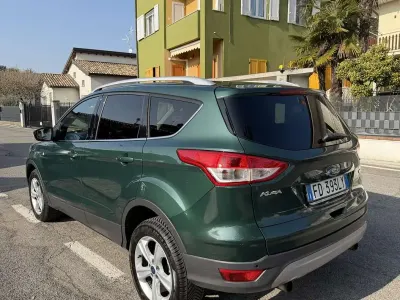 Usata Ford Kuga Titanium S 120 CV (88 kW) 2016 Verde SUV