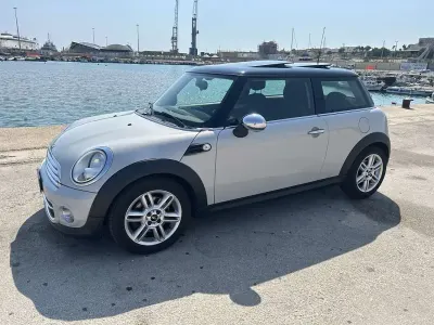 Usata Mini Cooper D 112 CV (82 kW) 2013 Utilitaria