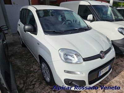 Usata Fiat Panda Easy 95 CV (69 kW) 2017 Bianco pastello Utilitaria