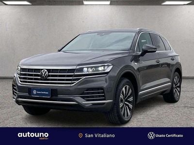 Usata VW Touareg Elegance 231 CV (169 kW) 2023 Silicon grey SUV