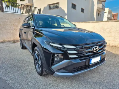Nuova Hyundai Tucson 179 CV (131 kW) 2026 Rosso SUV