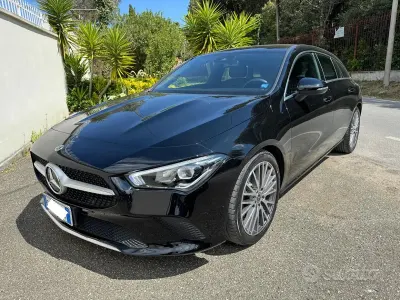 Begagnad Mercedes CLA180 Shooting Brake 116 HK (85 kW) 2021 Svart Kombi
