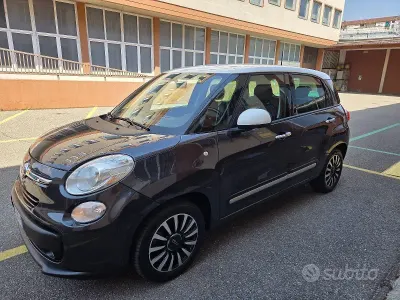 Usata Fiat 500L Lounge 105 CV (77 kW) 2015 Grigio Monovolume