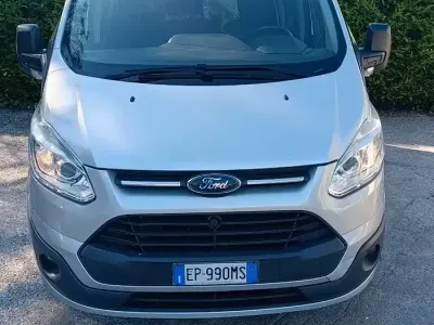 Usata Ford Transit Custom 125 CV (91 kW) 2015 Grigio Monovolume