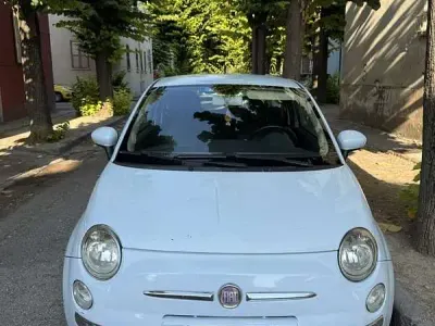 Usata Fiat 500 Lounge 69 CV (50 kW) 2010 Bluazzurro Utilitaria
