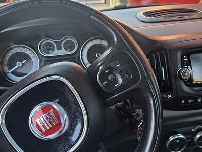 Begagnad Fiat 500L Living 120 HK (88 kW) 2015 Grön Minibuss