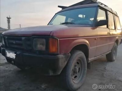 Usata Land Rover Discovery 113 CV (83 kW) 1992 Rosso SUV