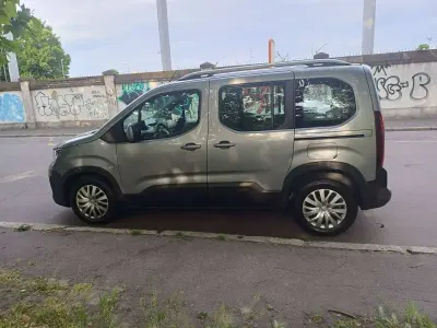 Käytetty Peugeot Rifter Active 102 HP (75 kW) 2019 Harmaa Tila-auto