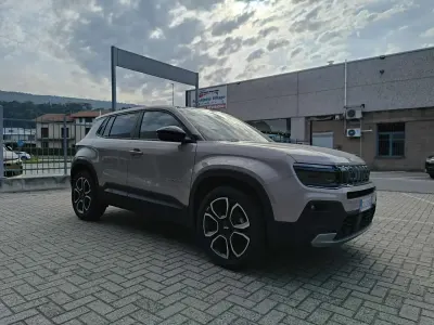Usata Jeep Avenger Summit 99 CV (72 kW) 2025 Stone SUV