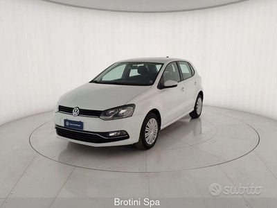 Usata VW Polo Comfortline 75 CV (55 kW) 2017 Bianco pastello Berlina