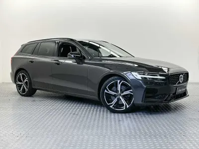 Usata Volvo V60 145 CV (106 kW) 2023 Grigio Station wagon