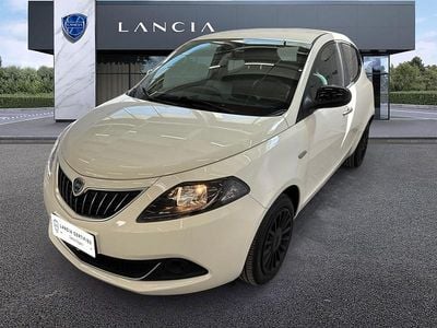 Usata Lancia Ypsilon Silver 69 CV (50 kW) 2022 Bianco Utilitaria