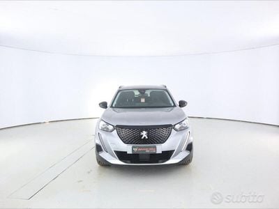 Usata Peugeot 2008 Allure 101 CV (74 kW) 2022 Grigio SUV