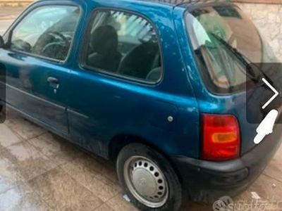 Usata Nissan Micra 2000 Blu Utilitaria