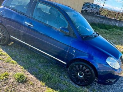 usata Lancia Ypsilon 1.2 8v Oro Giallo