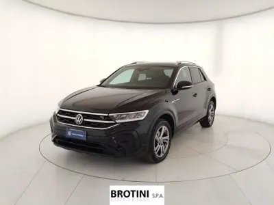 Usata VW T-Roc R-line 116 CV (85 kW) 2024 Nero metallizzato SUV