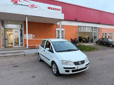 Usata Fiat Idea Dynamic 95 CV (69 kW) 2012 Bianco Monovolume