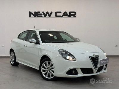 Usata Alfa Romeo Giulietta Exclusive 170 CV (125 kW) 2011 Bianco Utilitaria