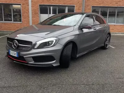 Usata Mercedes A200 Edition 136 CV (100 kW) 2015 Grigio Utilitaria