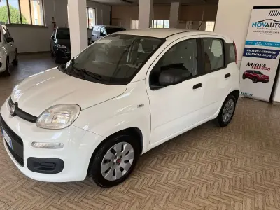 Usata Fiat Panda Easy 69 CV (50 kW) 2015 Bianco Utilitaria