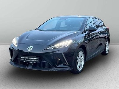Usata MG MG4 EV Luxury 150 kW (204 CV) 2023 Pebble black Utilitaria