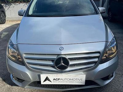 Usata Mercedes B180 Premium 109 CV (80 kW) 2013 Grigio Monovolume
