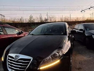 Usata Lancia Delta Gold 120 CV (88 kW) 2012 Utilitaria